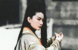 东方不败喝酒图片,酒香弥漫江湖传奇