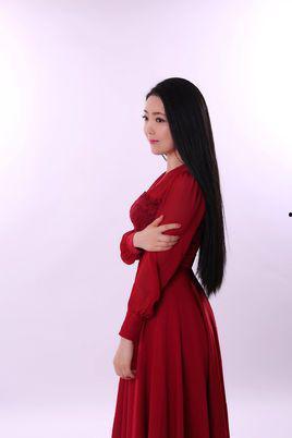 任妙音老公图片